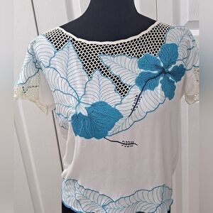 Ark & Co Flutter Sleeve Top Size S